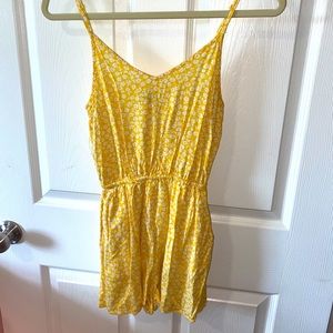 divided romper with pockets!!